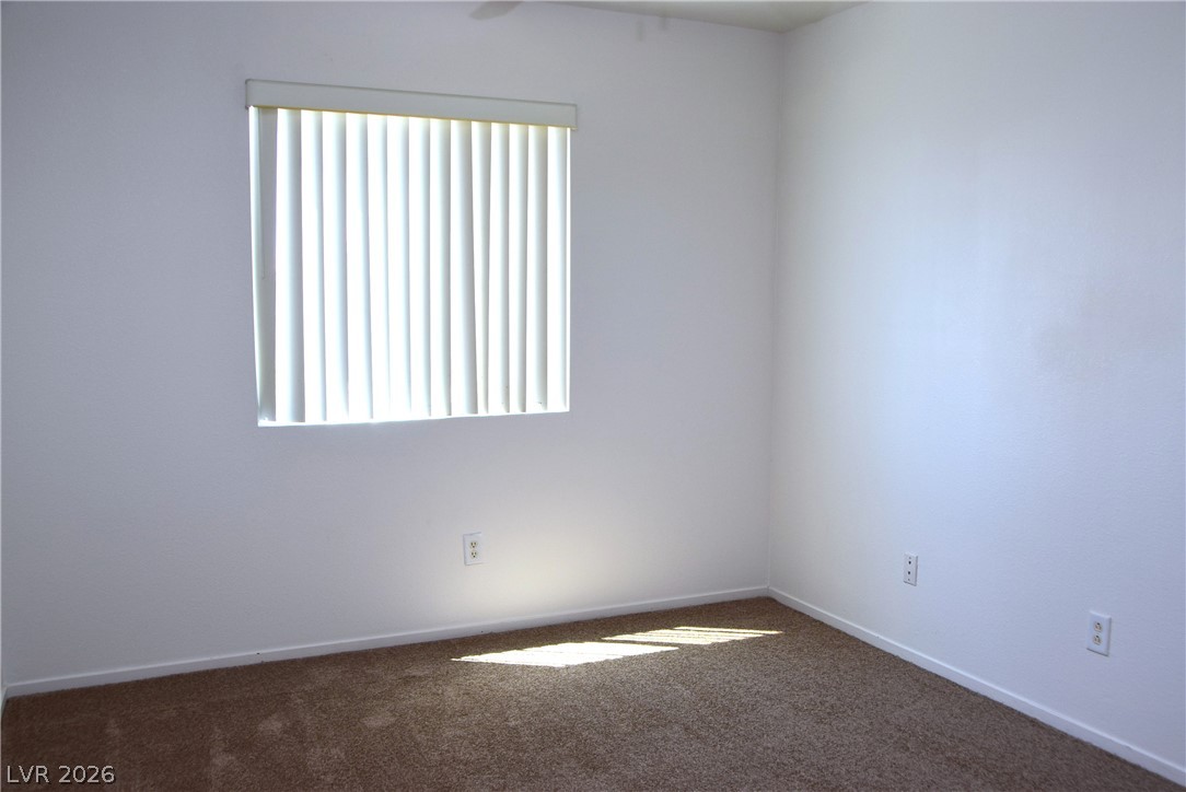 9493 Grove Ridge Avenue Property Photo 34