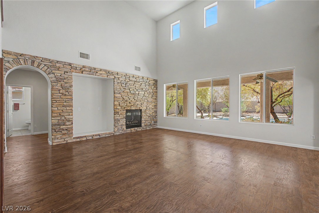 728 Blue Crystal Creek Road Property Photo 11