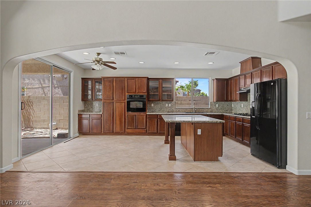728 Blue Crystal Creek Road Property Photo 15