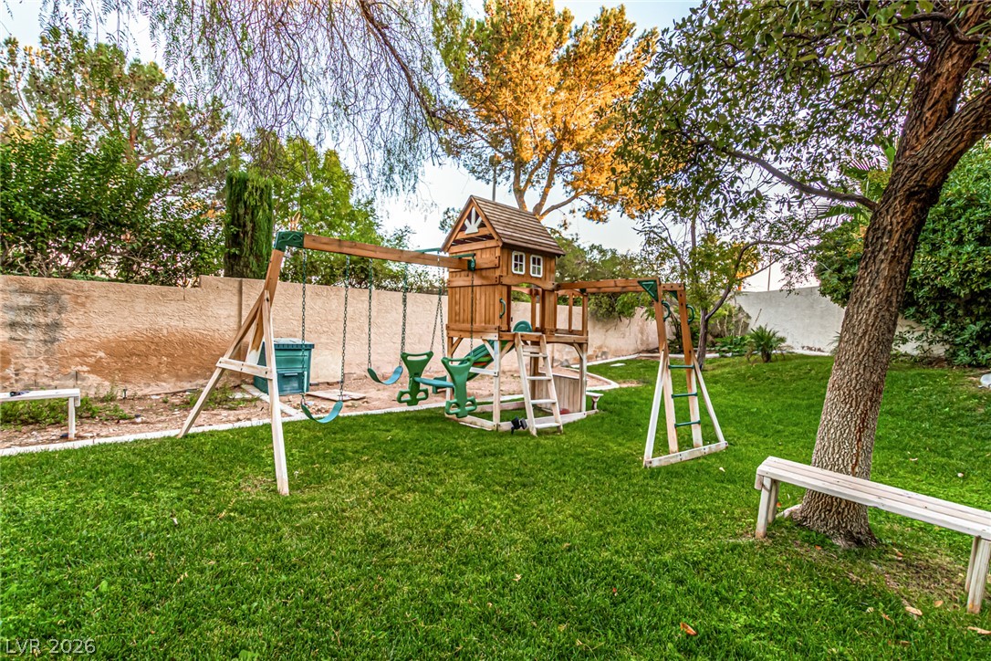 1413 Splendido Drive Property Photo 3