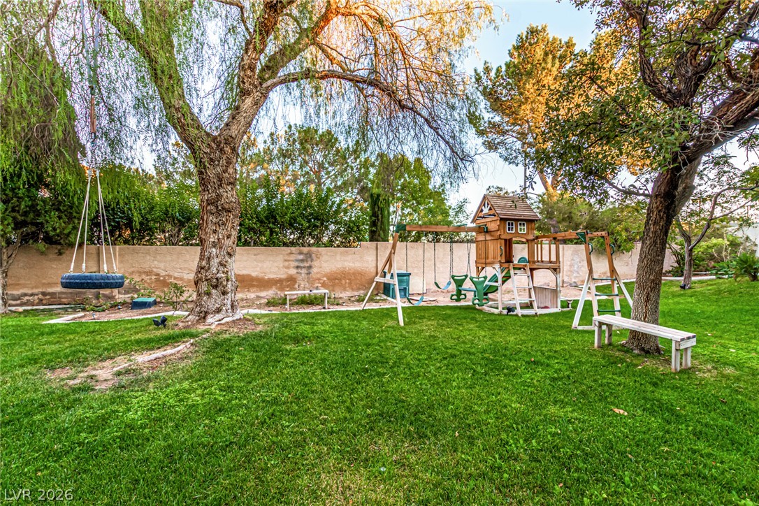 1413 Splendido Drive Property Photo 4