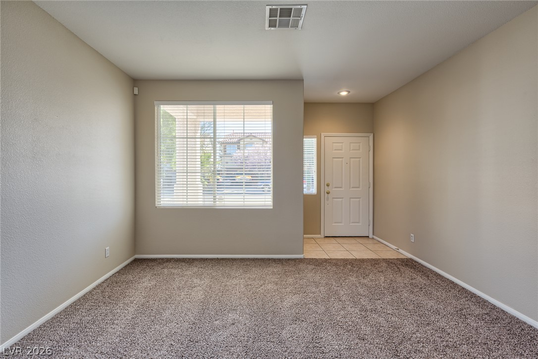 10054 Cambridge Blue Avenue Property Photo 5
