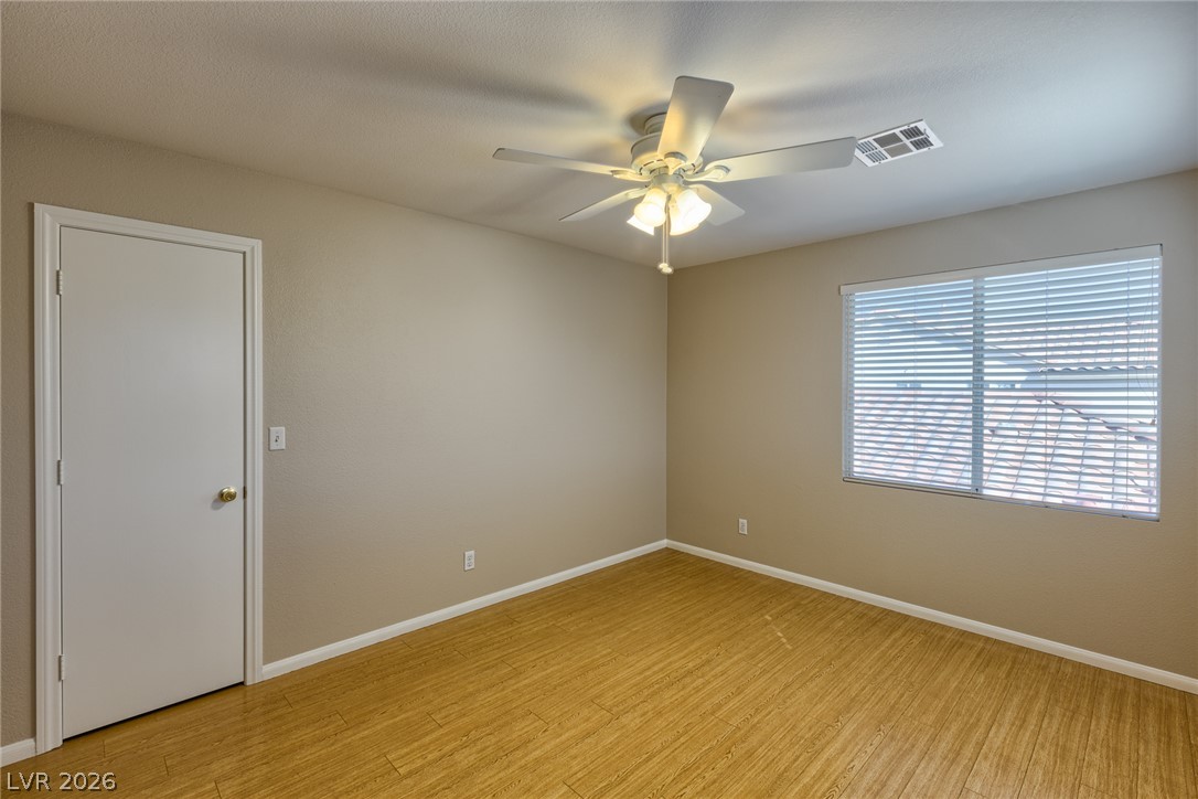 10054 Cambridge Blue Avenue Property Photo 28