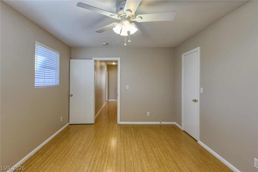 10054 Cambridge Blue Avenue Property Photo 29