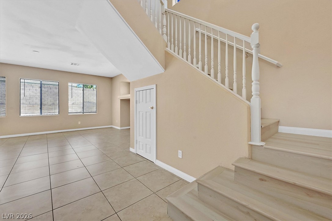 208 Tainted Berry Avenue Property Photo 2