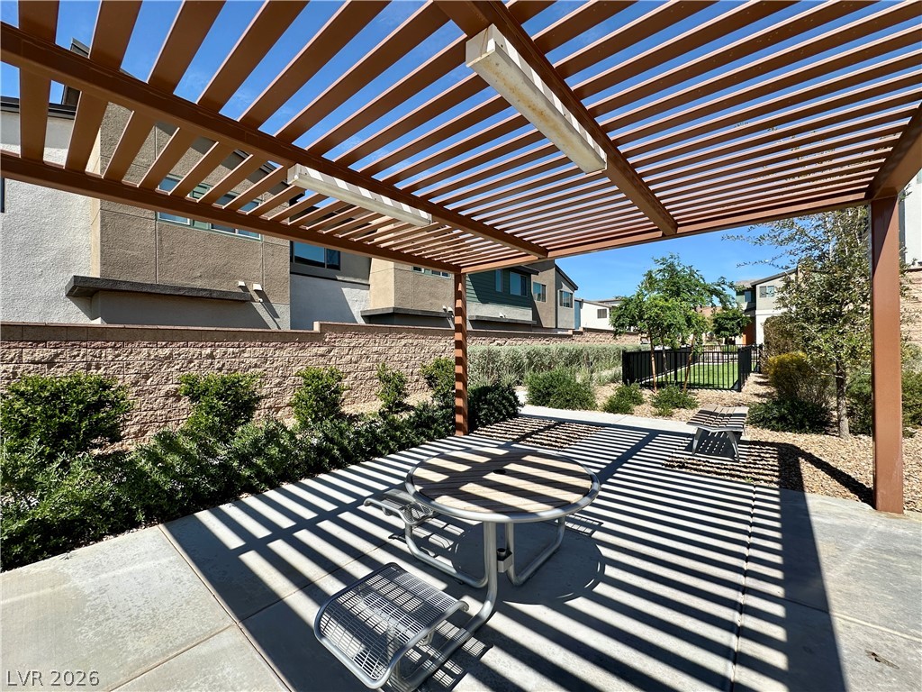3363 Via Tizzoni Street Property Photo 25