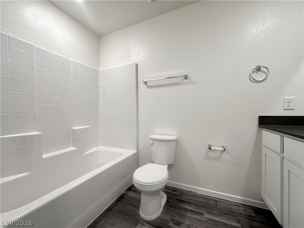 4921 Hunter Mesa Avenue Property Photo 21