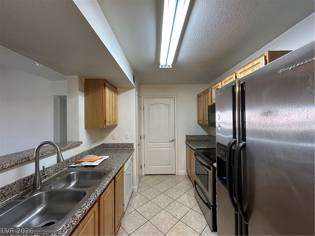5055 Hacienda Avenue 2203 Property Photo 6