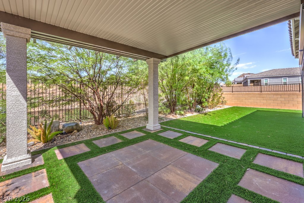 77 Cathedral Wash Place Property Photo 39
