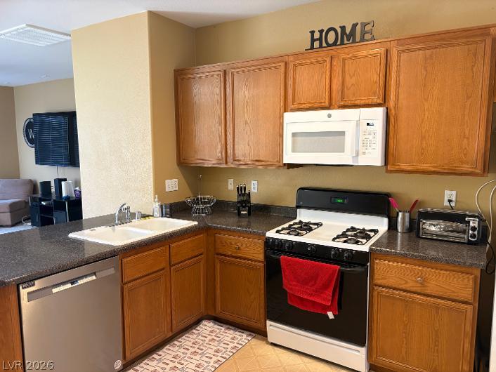 6421 Tumblegrass Court Property Photo 4
