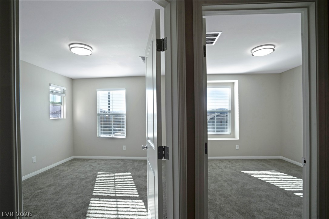 2572 Ofanto Street Property Photo 29