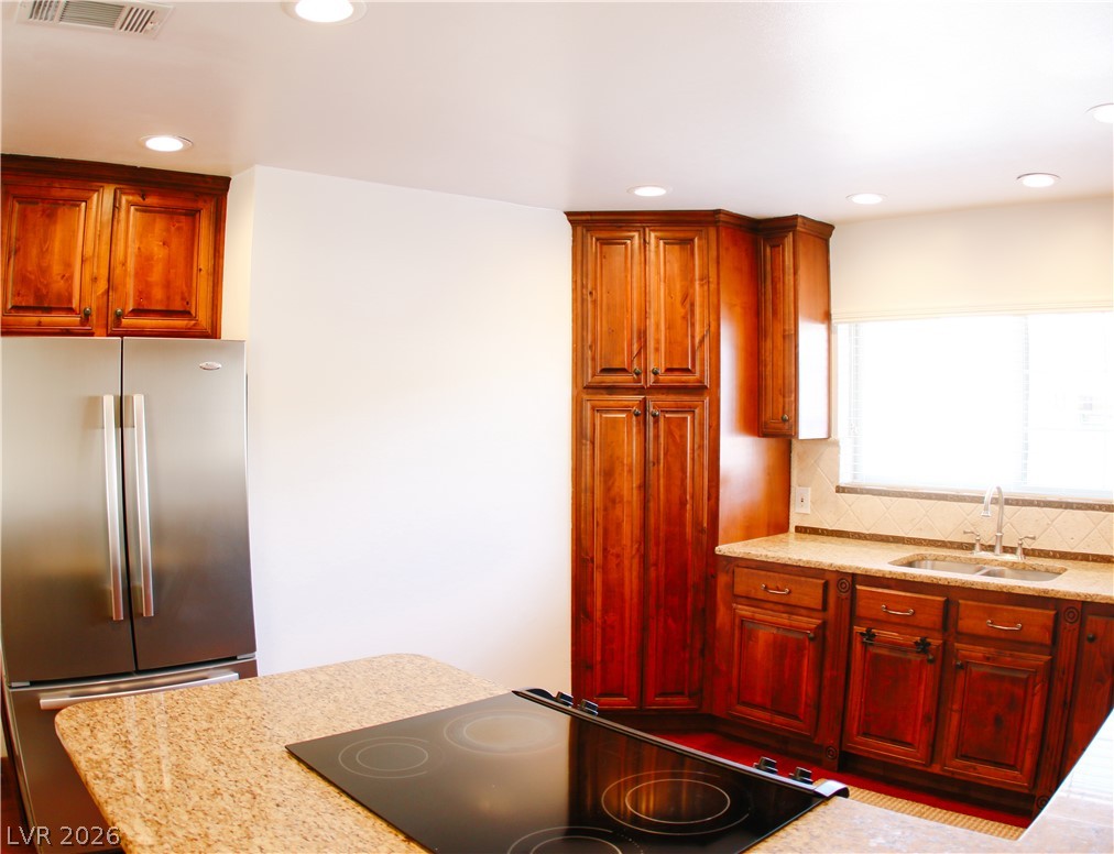 520 Lincoln Street Property Photo 20