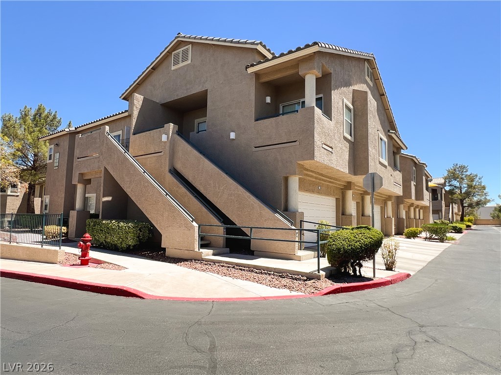 2100 Quarry Ridge Street 207 Property Photo 1