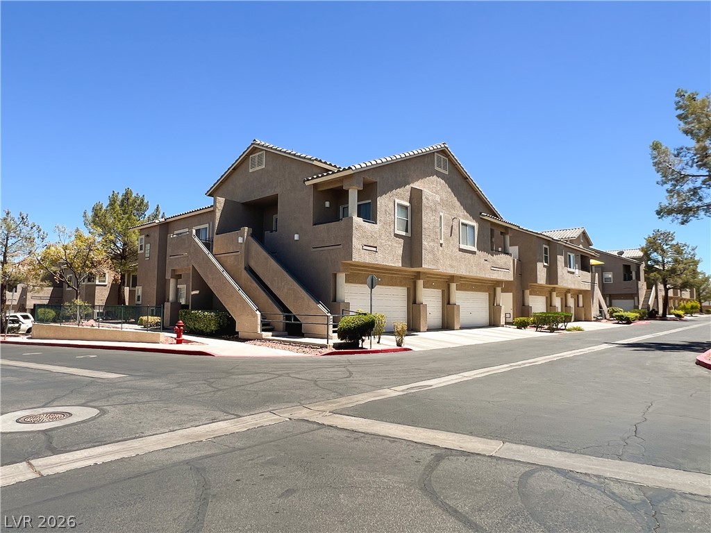 2100 Quarry Ridge Street 207 Property Photo 3