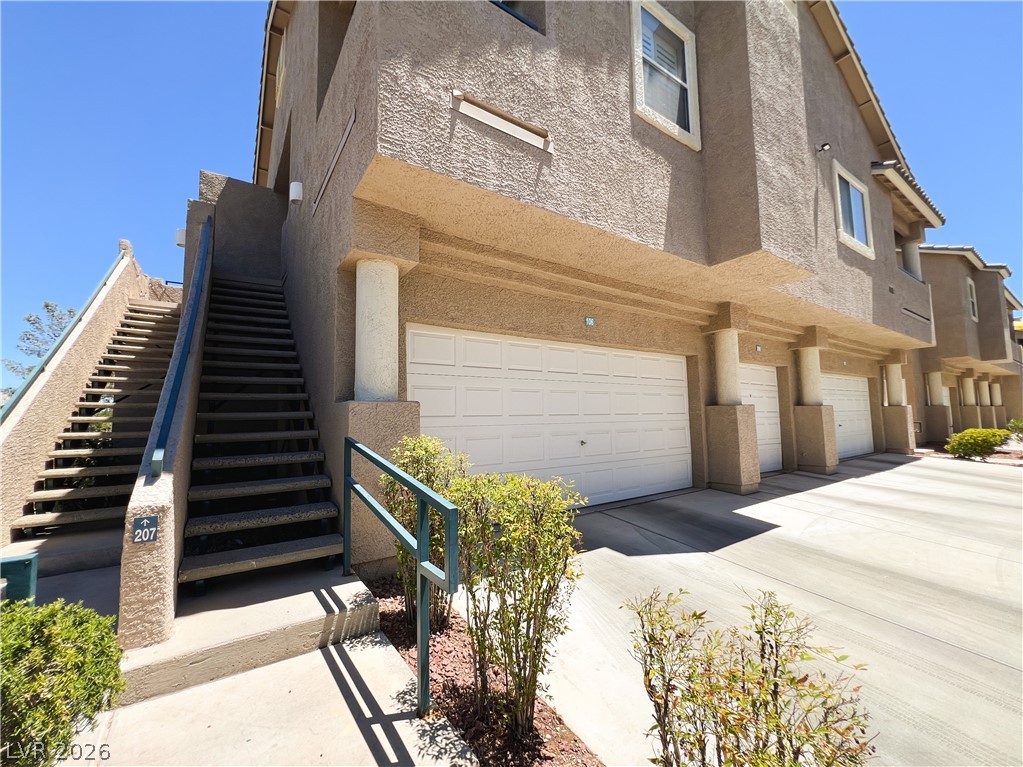 2100 Quarry Ridge Street 207 Property Photo 4