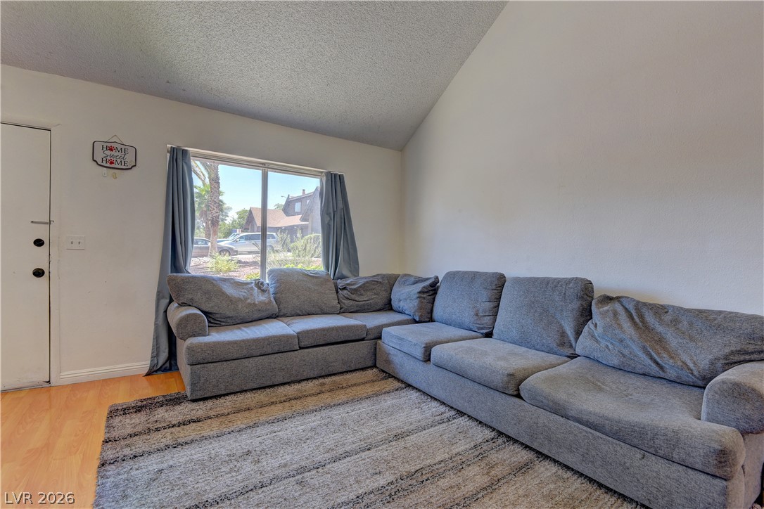 4441 Sirius Avenue Property Photo 4
