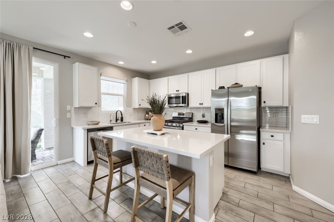4748 Illustria Avenue Property Photo 8