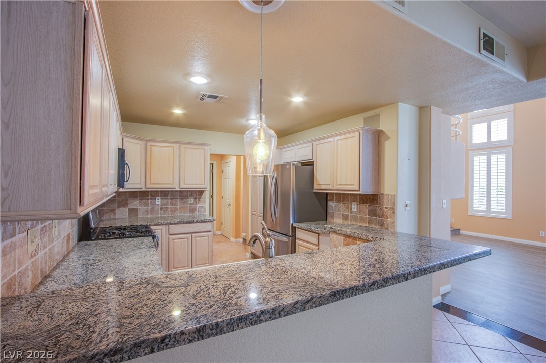 5086 Mount Pleasant Lane Property Photo 8