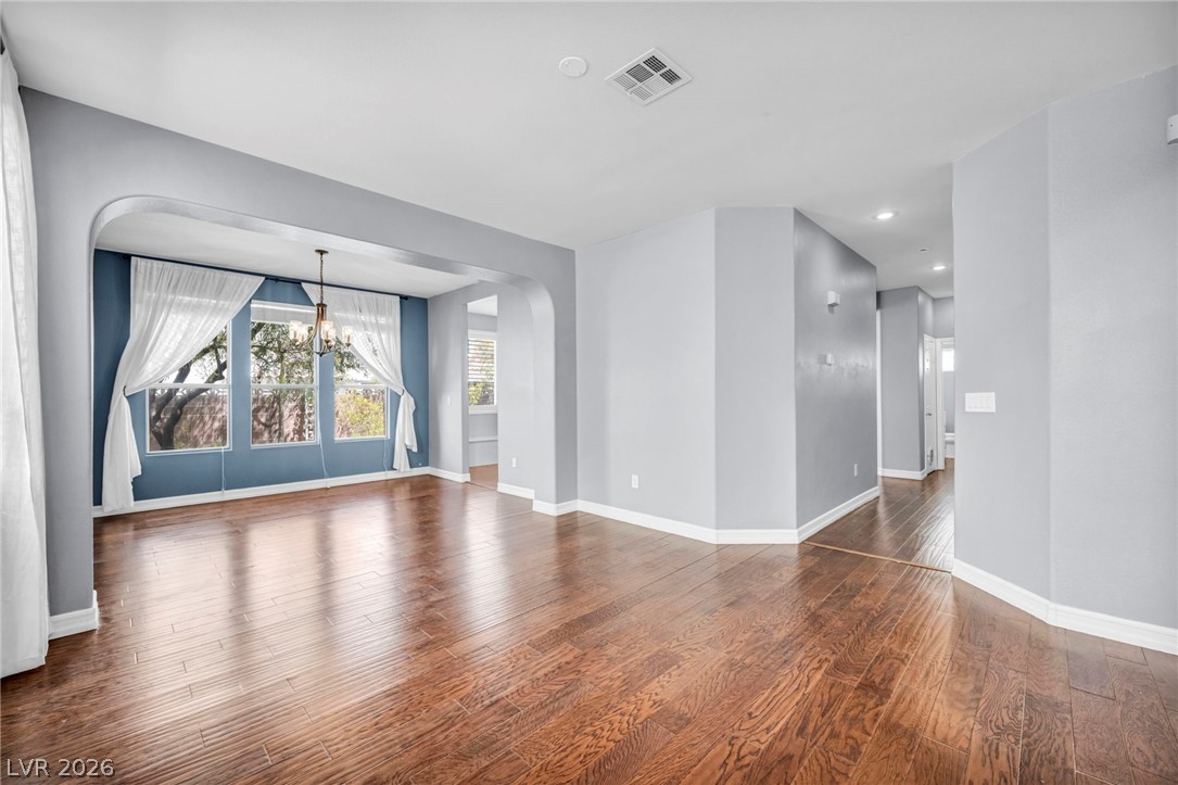 1004 Washington Oaks Street Property Photo 6