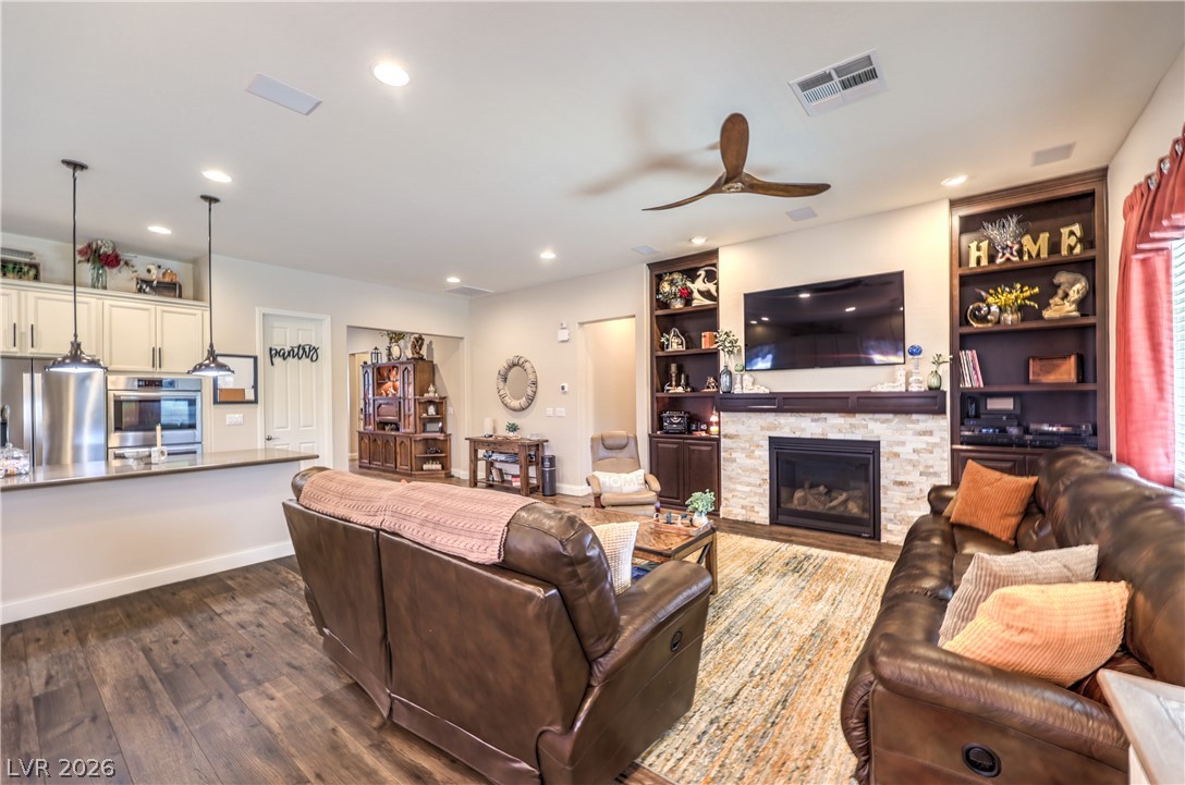 6461 Winecup Street Property Photo 18