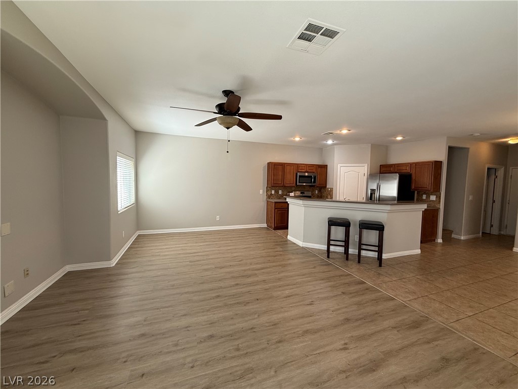 8819 Horizon Wind Avenue 103 Property Photo 3
