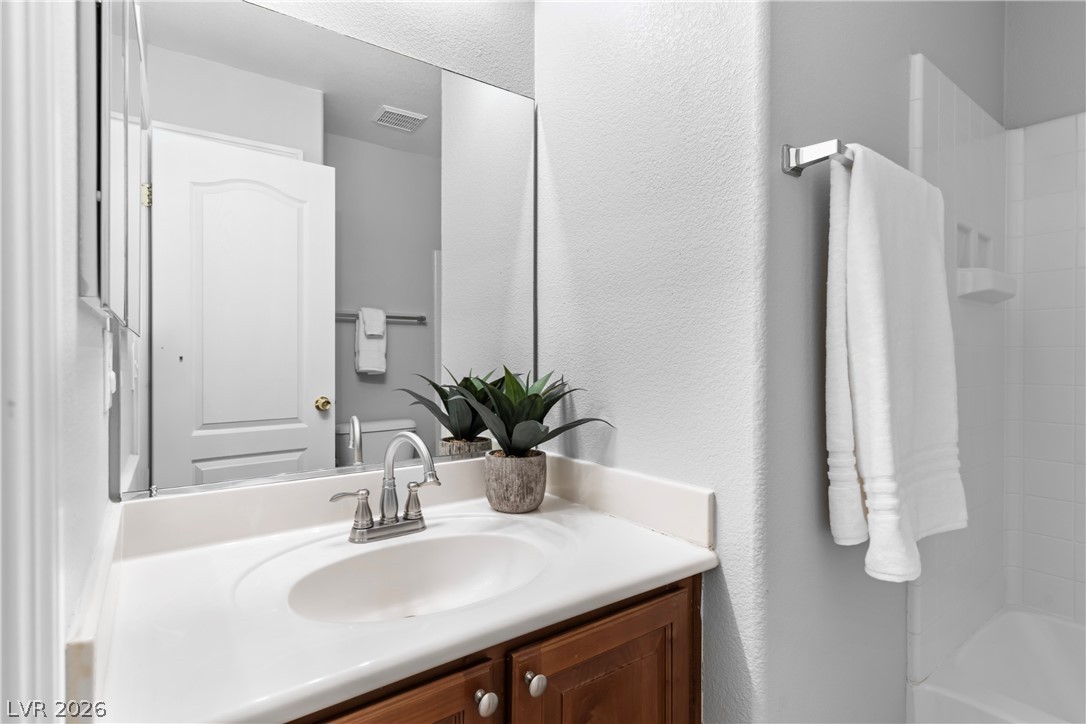 8819 Horizon Wind Avenue 103 Property Photo 29