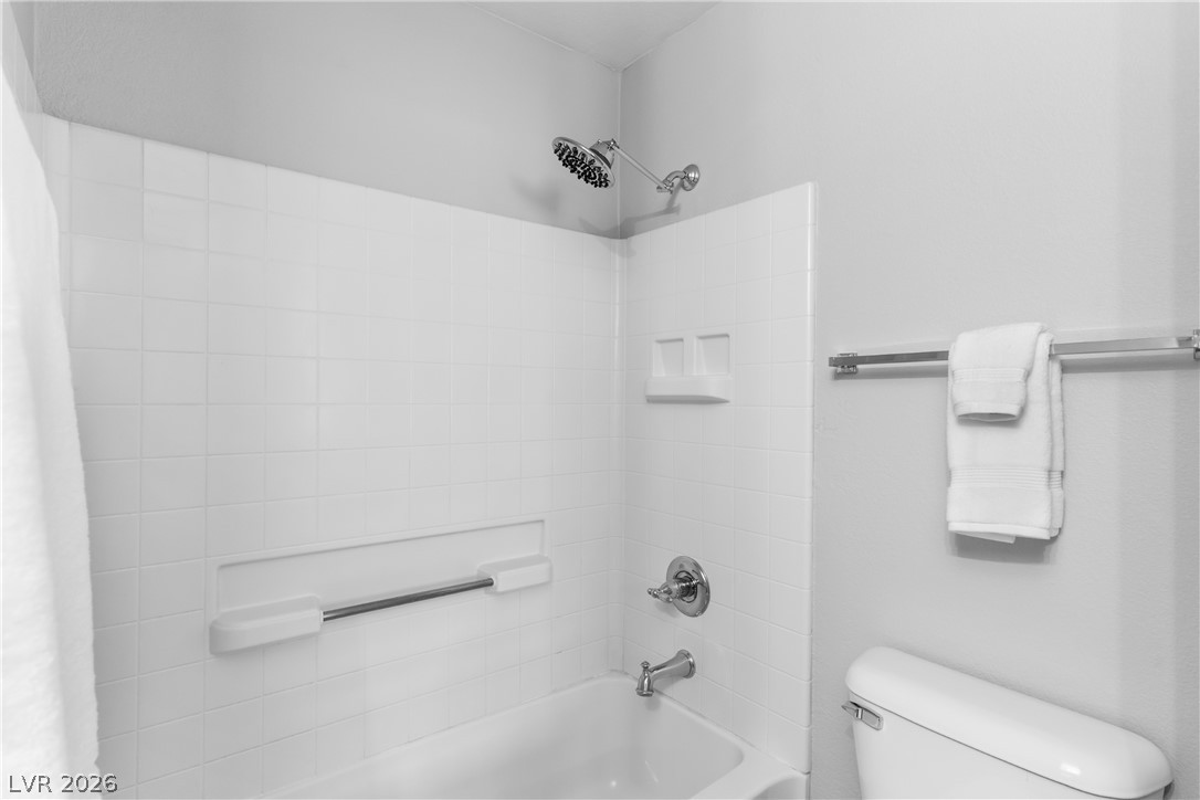 8819 Horizon Wind Avenue 103 Property Photo 31