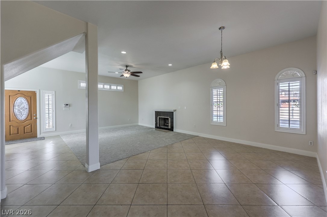100 East Kimberly Drive Property Photo 4