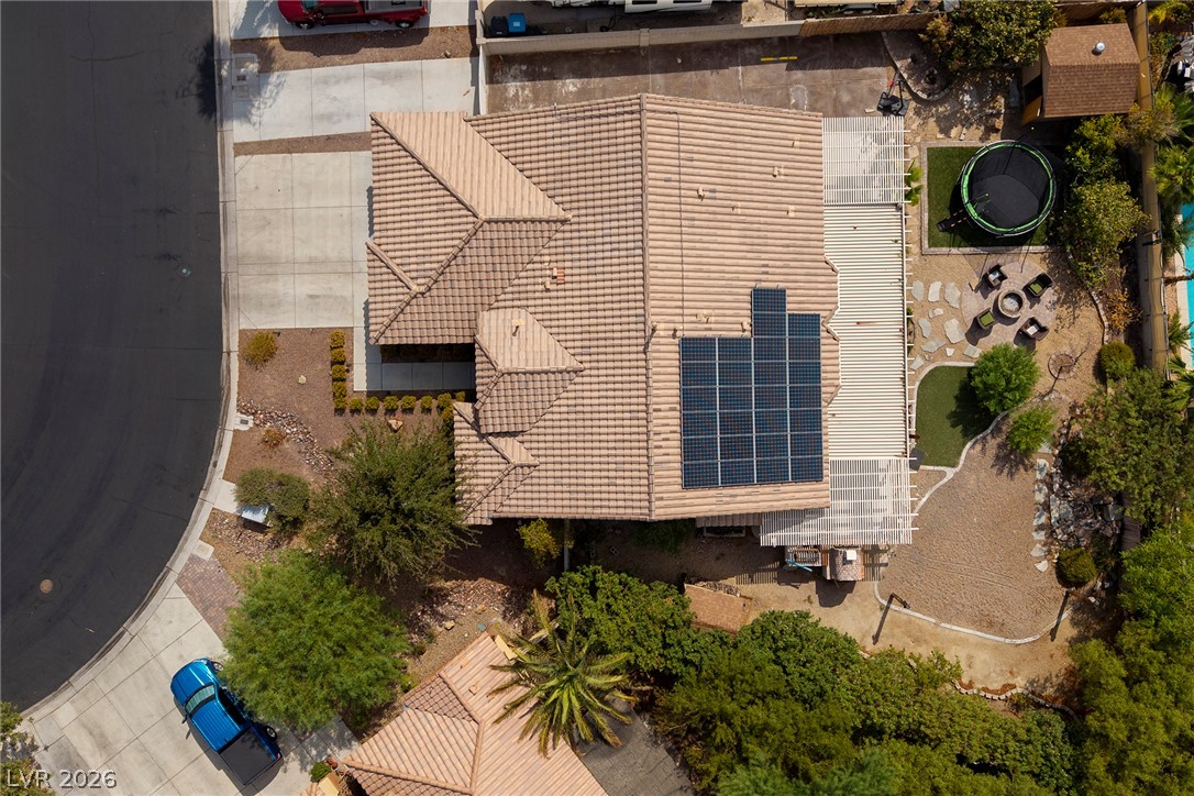 5317 Blue Evergreen Avenue Property Photo 1