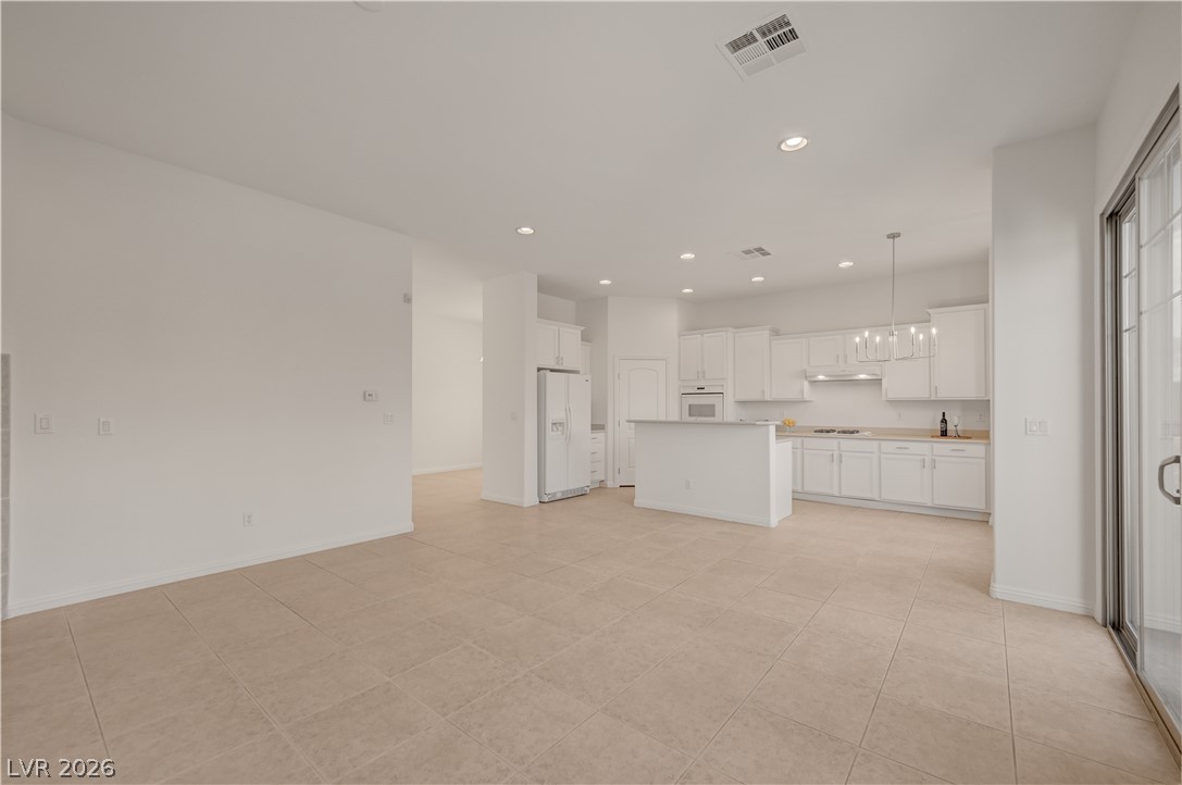 9240 Worsley Park Place Property Photo 6