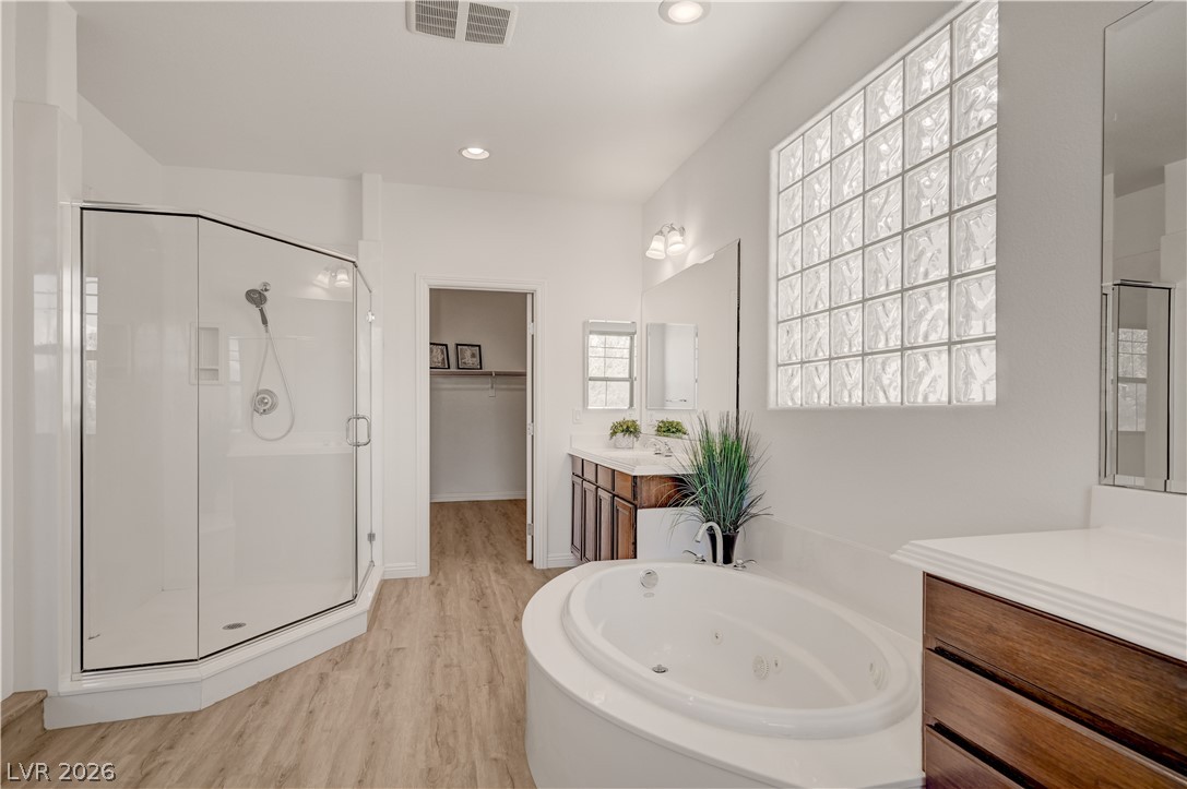 9240 Worsley Park Place Property Photo 29