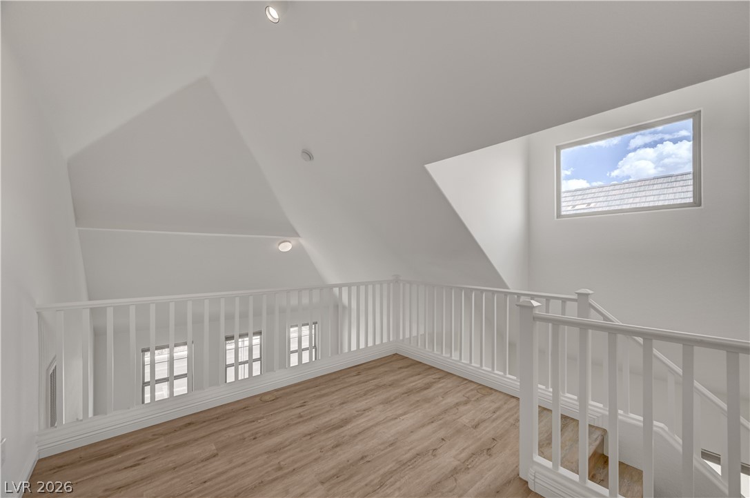 9240 Worsley Park Place Property Photo 38