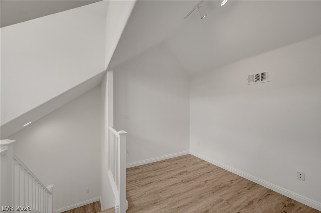 9240 Worsley Park Place Property Photo 40