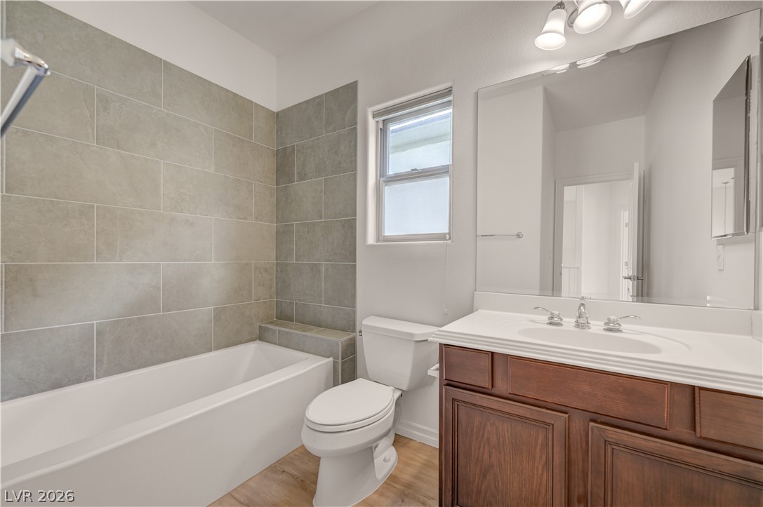 9240 Worsley Park Place Property Photo 47