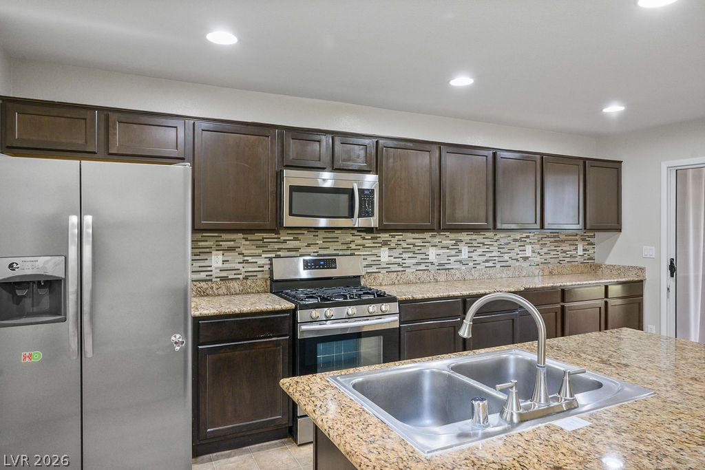 1609 Ronzard Avenue Property Photo 9