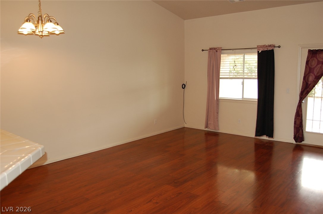 1791 Sycamore Avenue B Property Photo 4