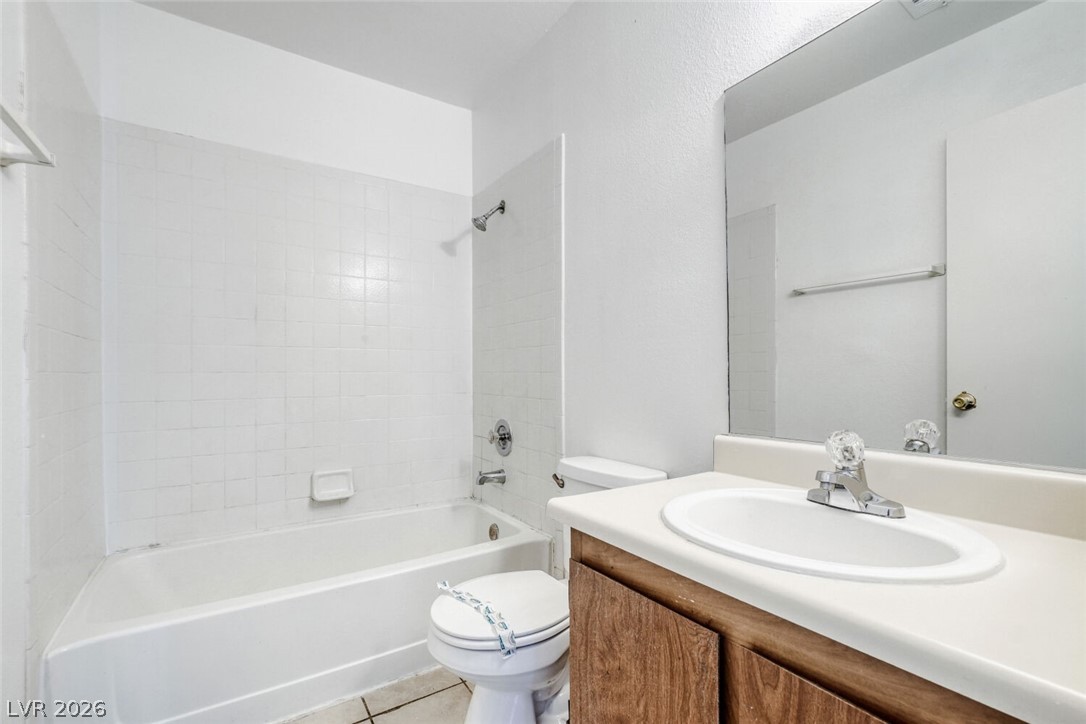 4651 Amberleigh Lane C Property Photo 13