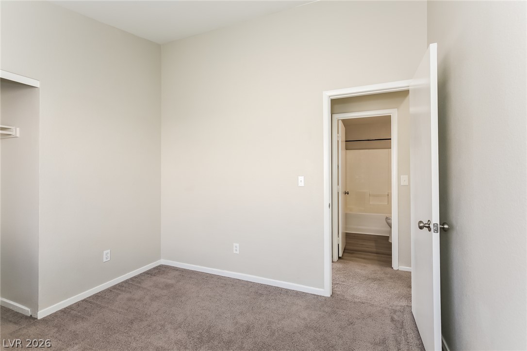 6572 Grand Oaks Drive Property Photo 16