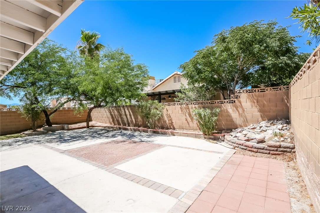 6572 Grand Oaks Drive Property Photo 22