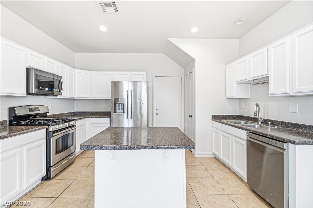 10630 Lessona Street Property Photo 8
