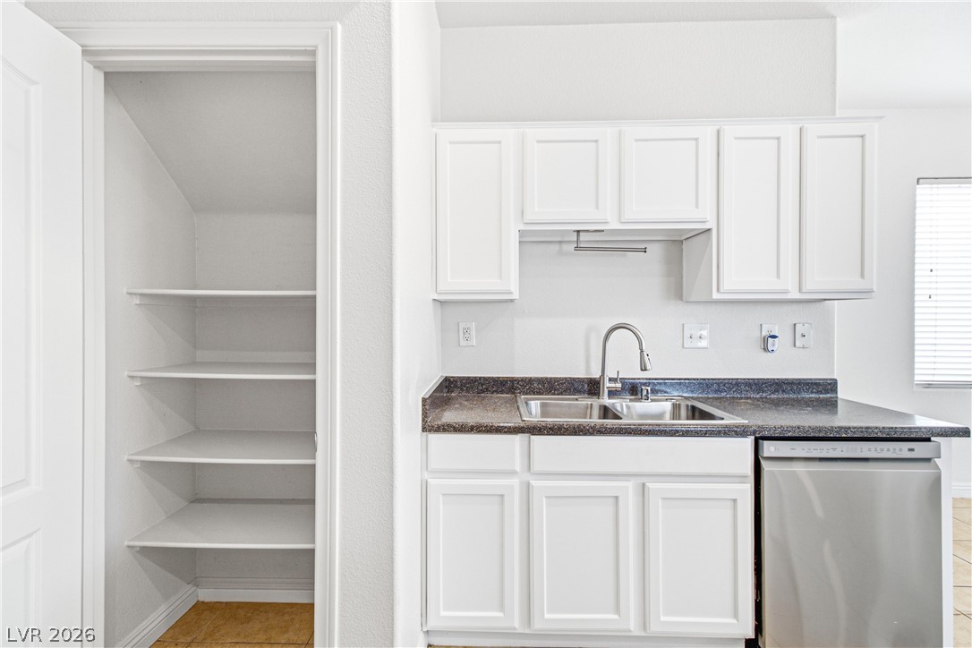10630 Lessona Street Property Photo 11