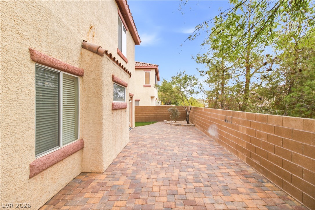 10630 Lessona Street Property Photo 24