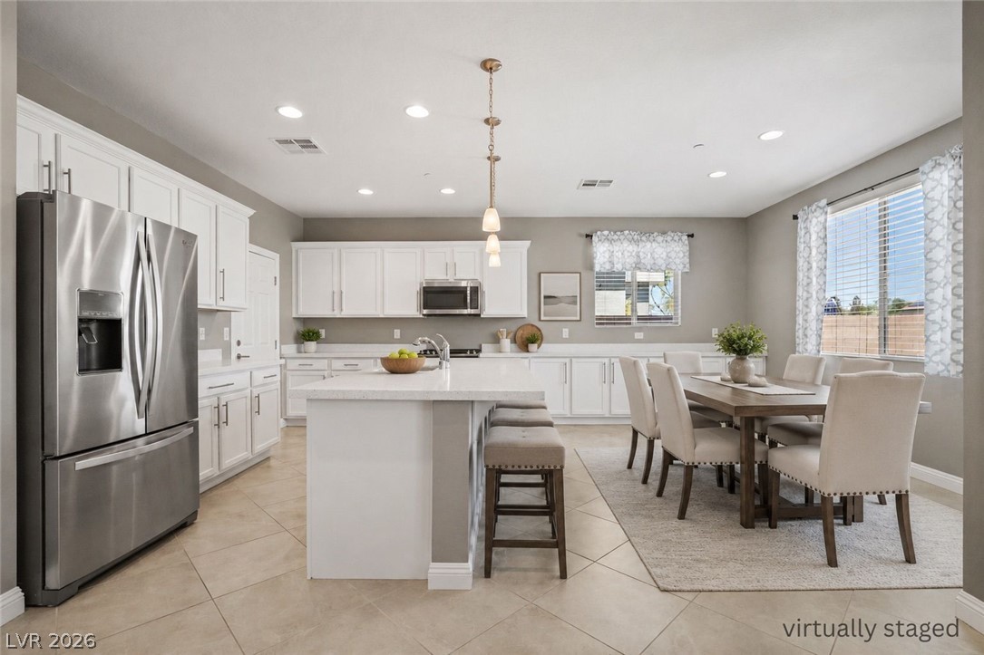 2462 Sylvan Hymn Street Property Photo 4
