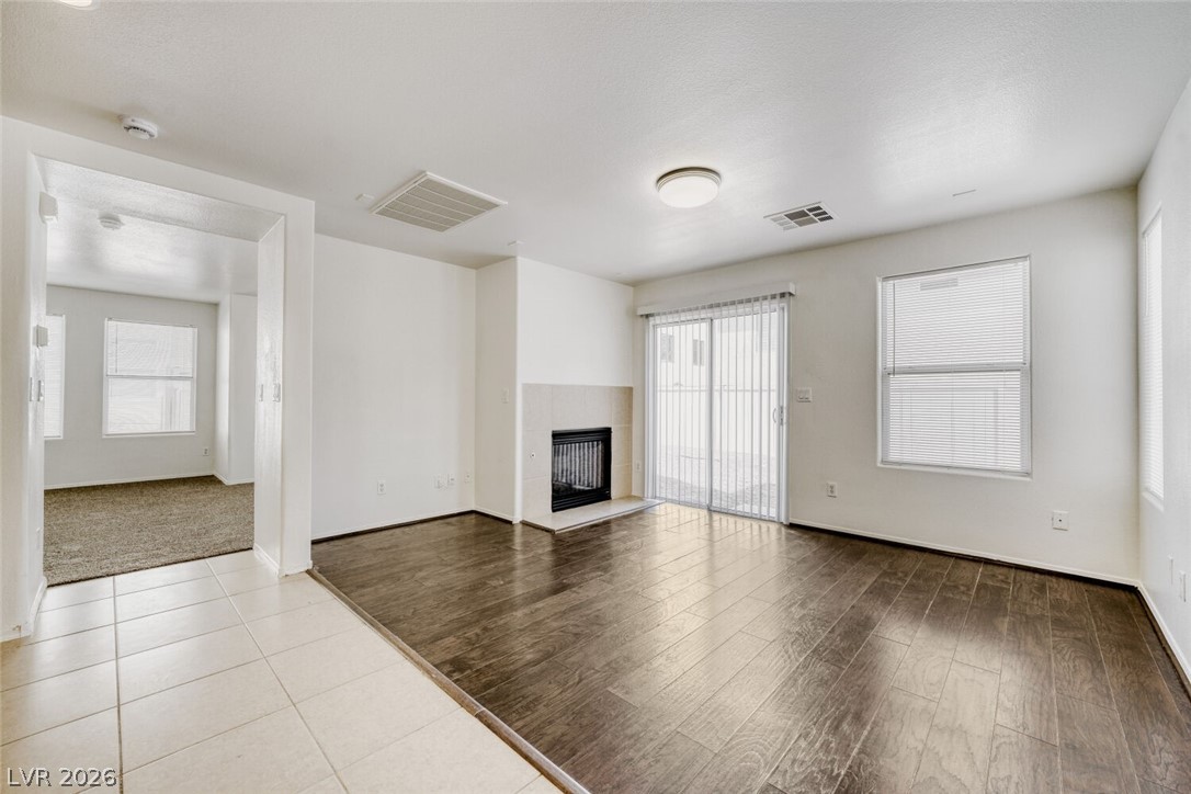 2562 Begonia Valley Avenue Property Photo 6
