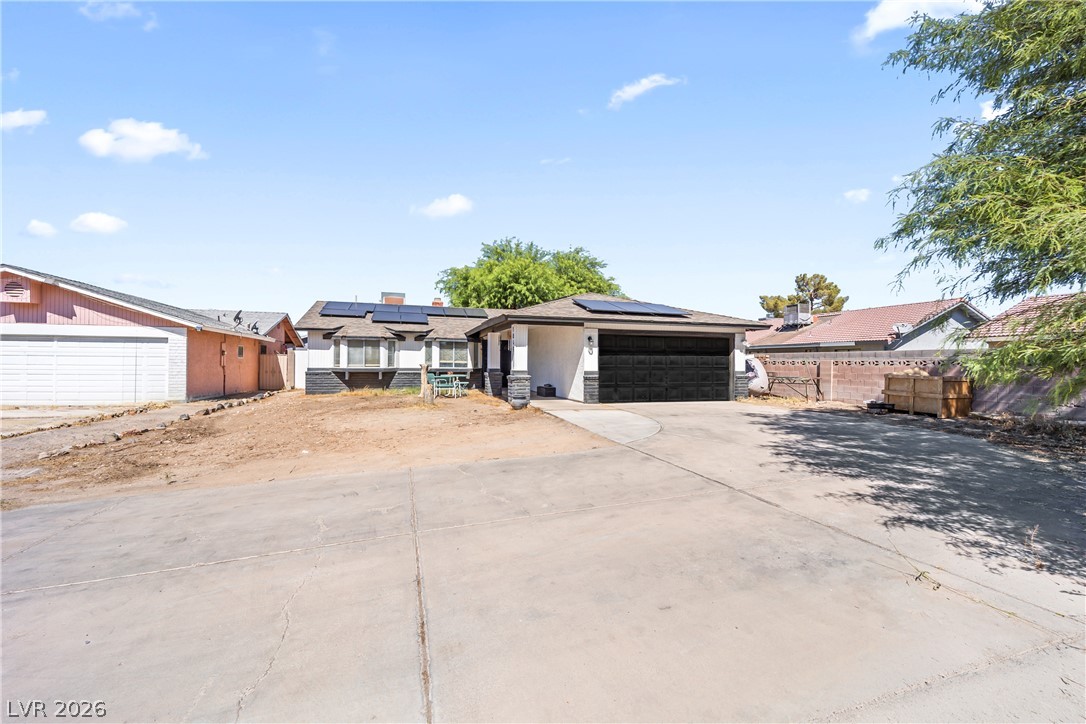 1849 Shagbark Lane Property Photo 3