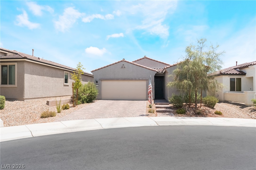 6806 Feather Hill Street Property Photo 2