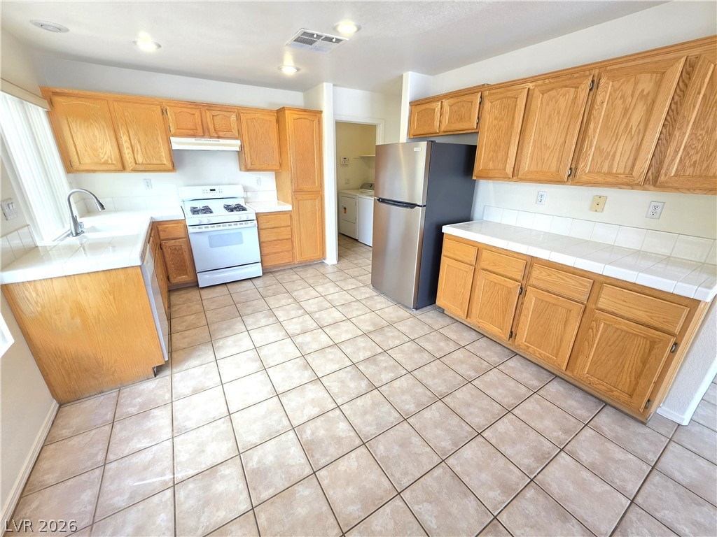 2806441 Property Photo 9