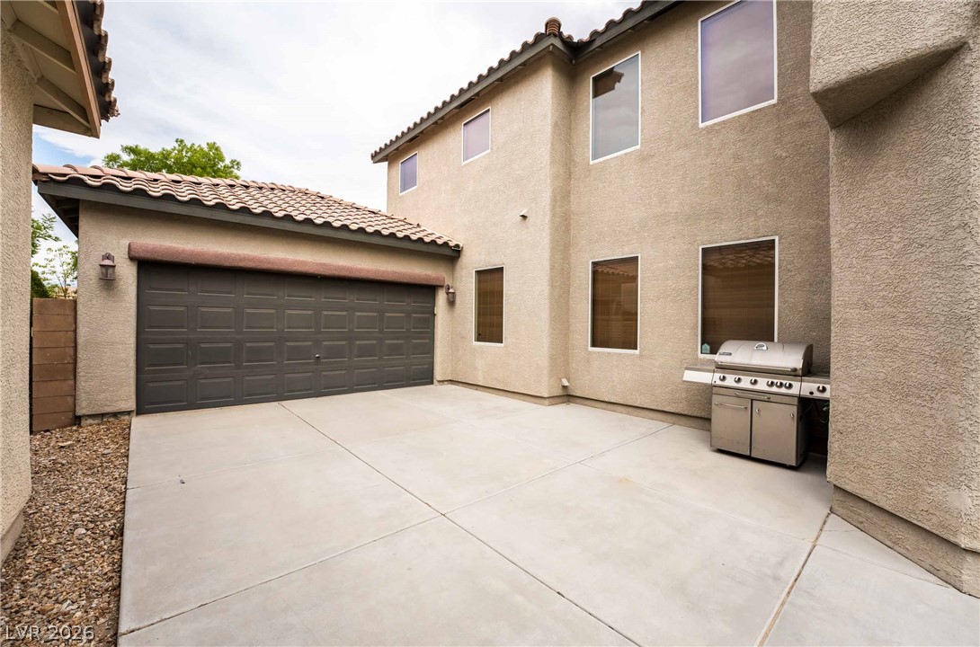 10879 Florence Hills Street Property Photo 3