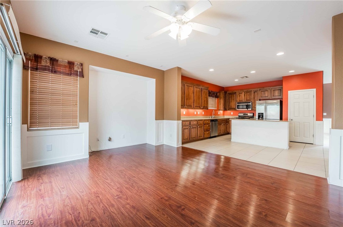 10879 Florence Hills Street Property Photo 9