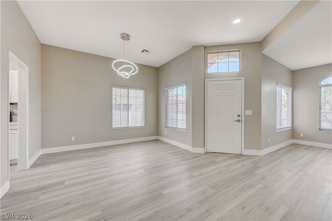419 Viewmont Drive Property Photo 13